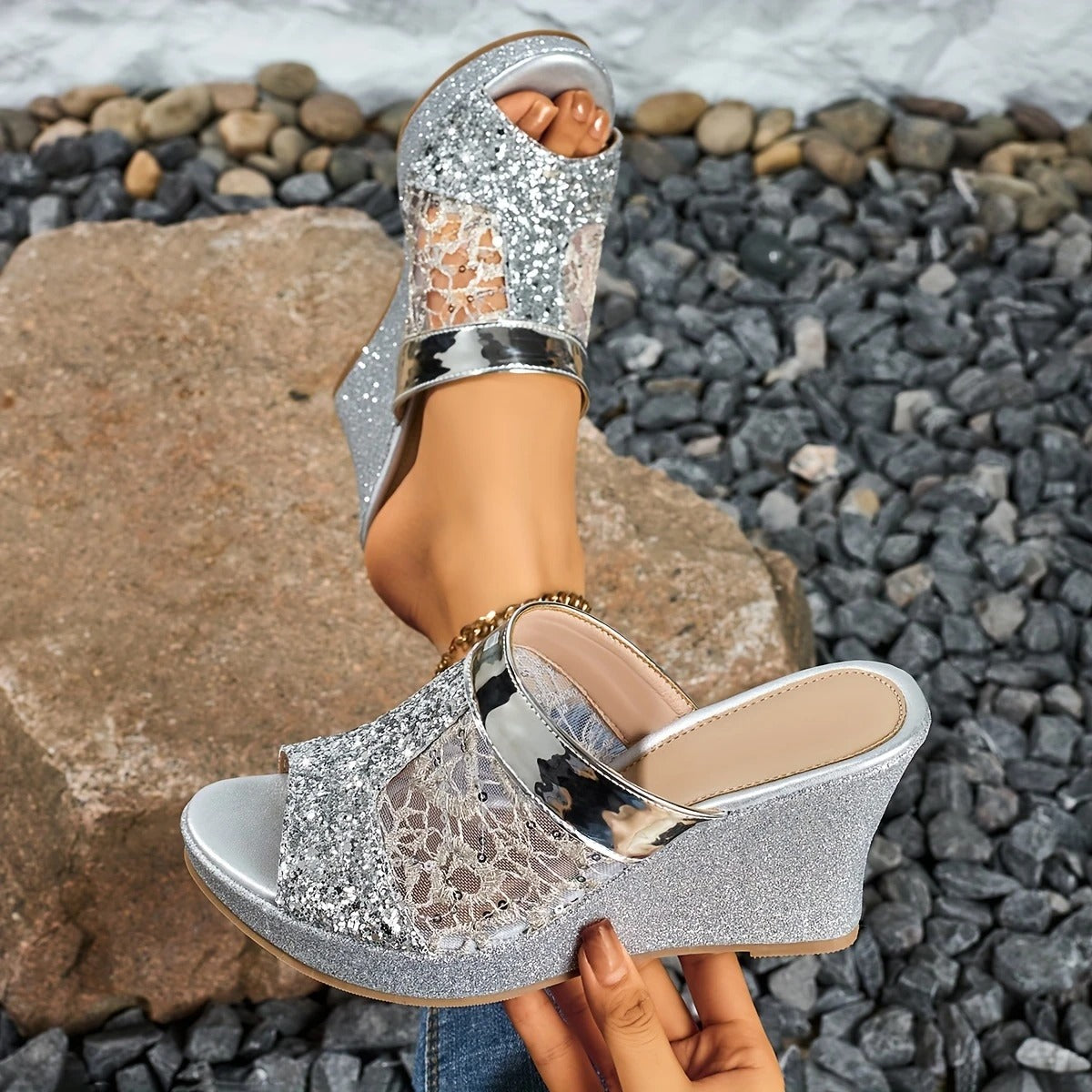 Alexis - Elegant spets högklackade sandaler