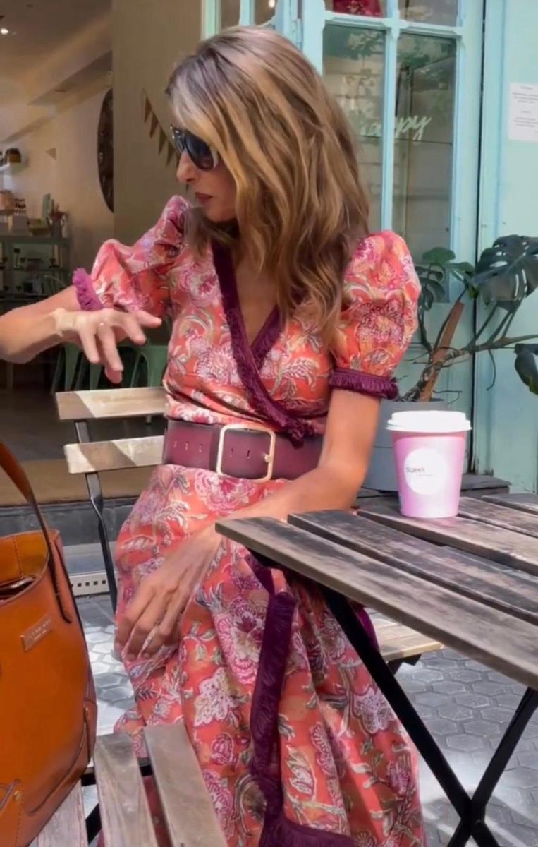 Miralyn – Asymmetrisk Puffärmad Lång Klänning