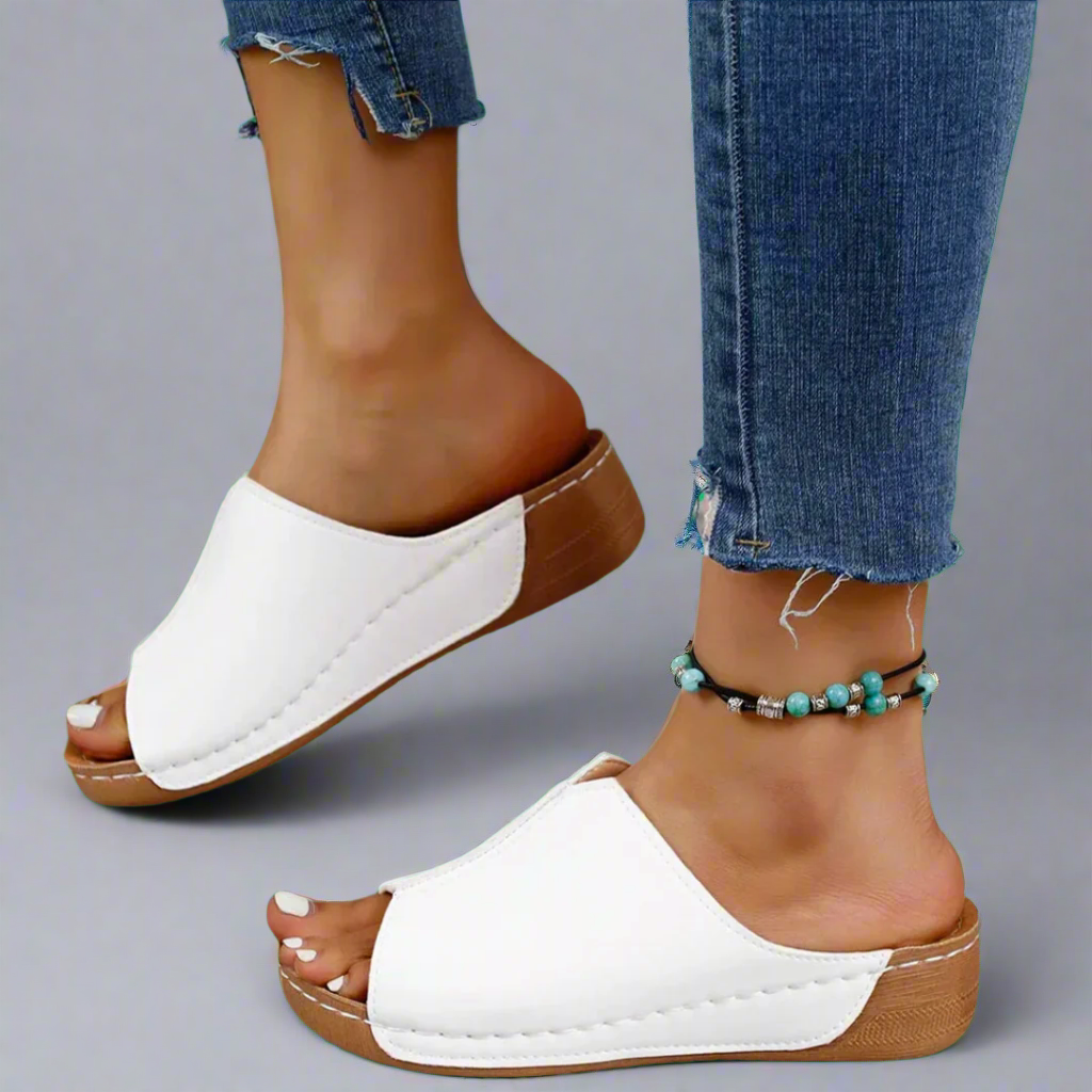 Noemi | Handgjorda Wedgesandaler av premium-material