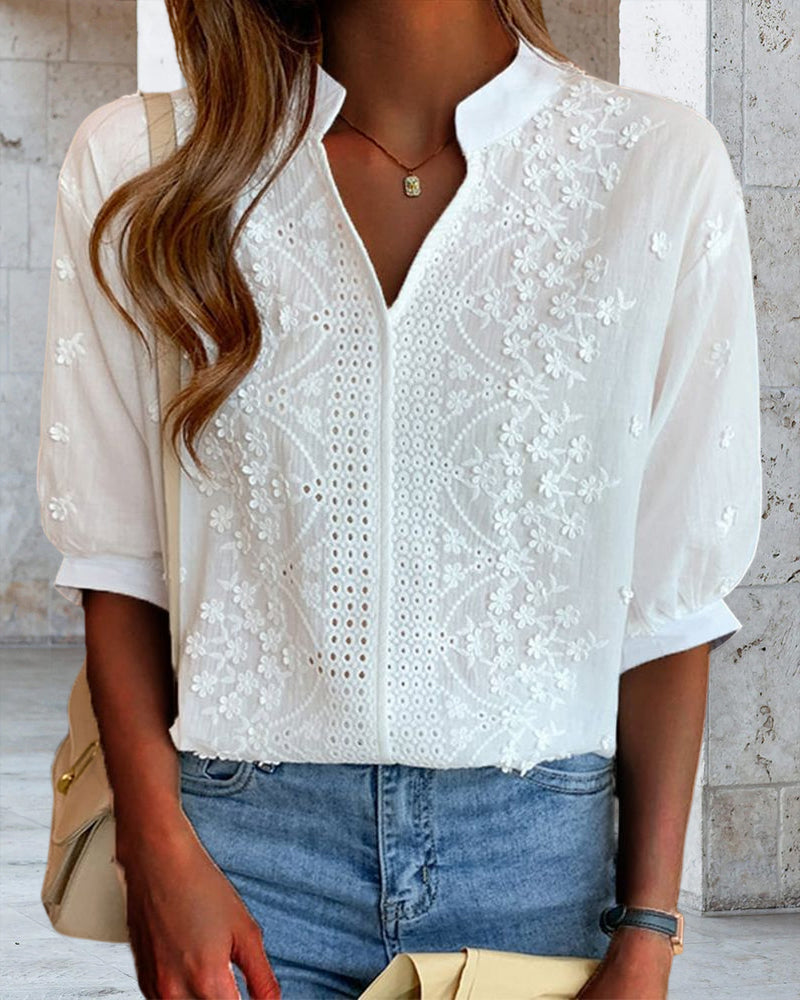 Daphne | Broderad V-Ringad Blus