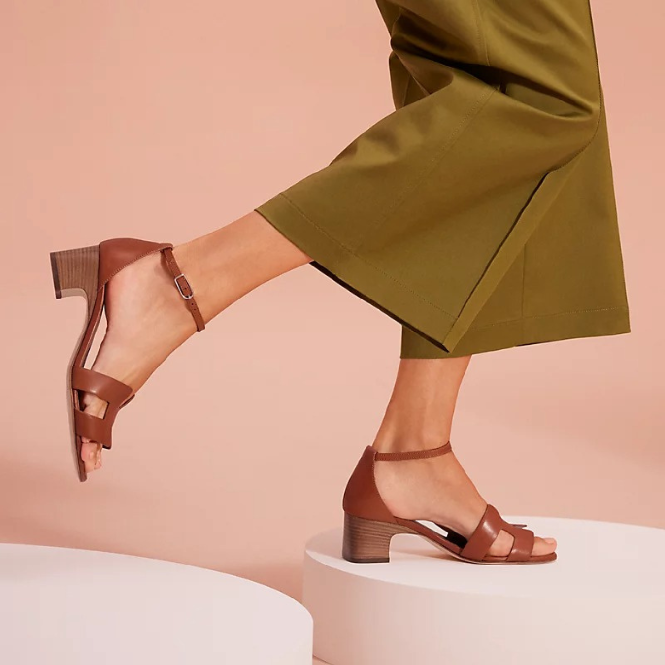 CHLOÉ | ELEGANTA SANDALER