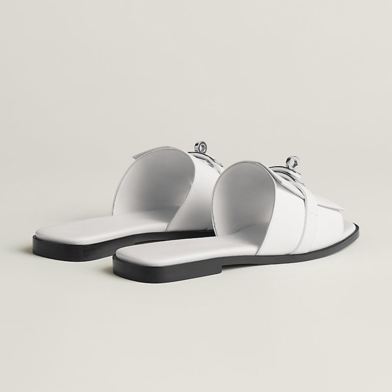 JULIE | SANDAL MED STÄNGNING
