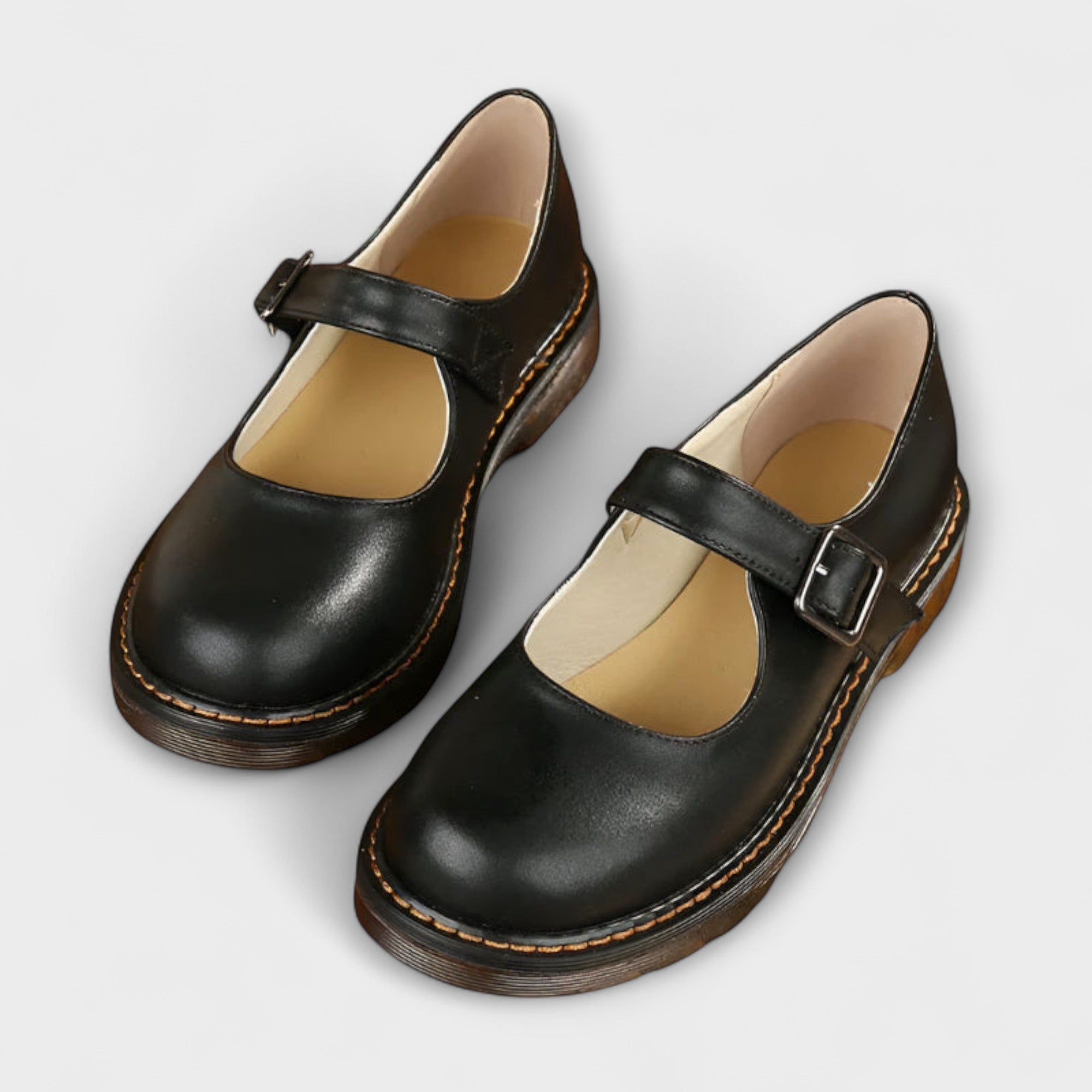 Dam Vintage Mary Jane Skor – Klassiska Skor med Remmar och Komfortsula