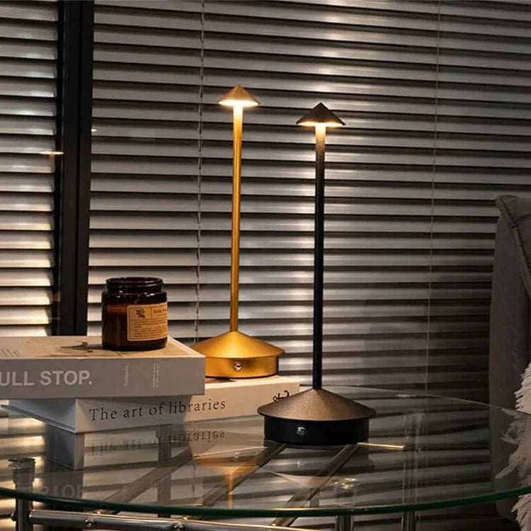 PointLight Pilhuvud-bordslampa