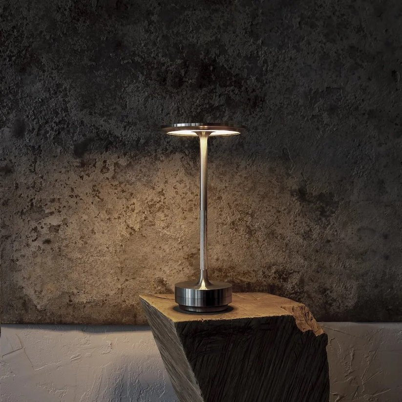 Radioso Minimalistisk Trådlös Bordslampa