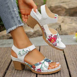 Camila | Ortopediska Sandaler med Blomsterbroderi