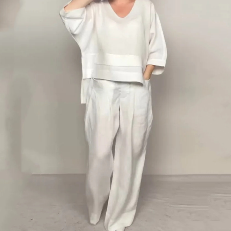 Angelina - Minimalistisk Set med Vida Ben