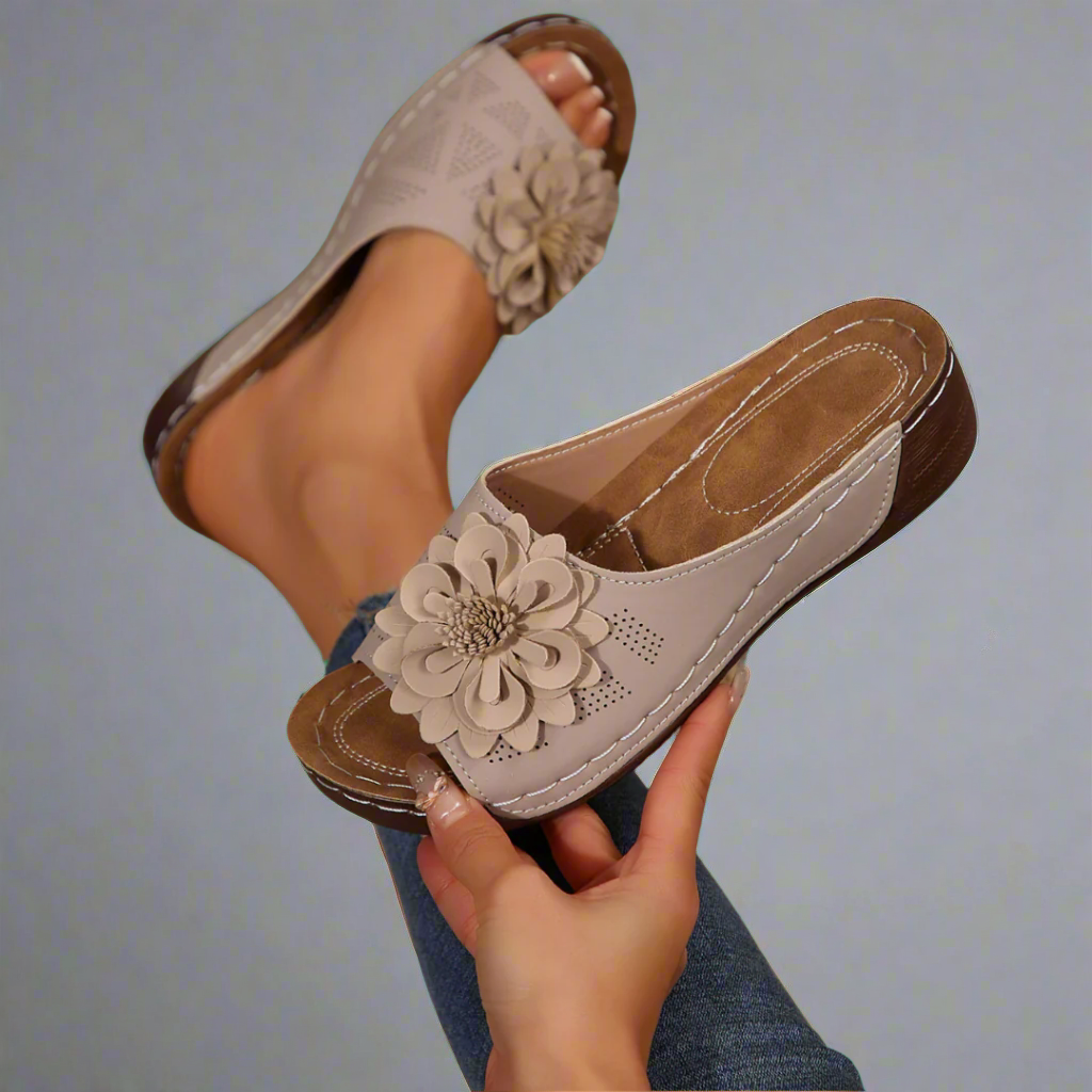 Jolanda | Eleganta ortopediska sandaler med blommotiv