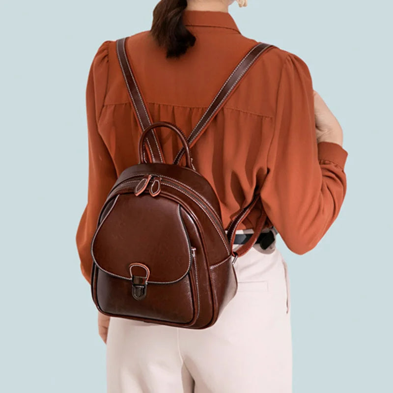 Chic kompakt ryggsäck med elegant charm