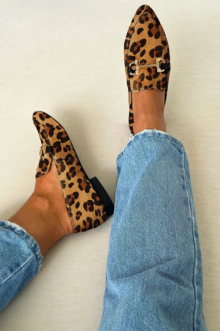BIANCA | STILIGA LOAFERS MED TRYCK OCH METALSPÄNNE