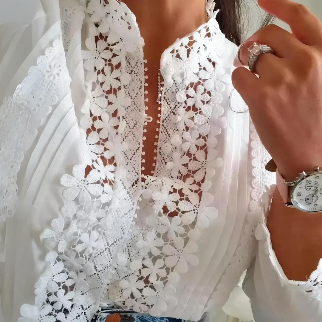 Sara | Blommig Blus