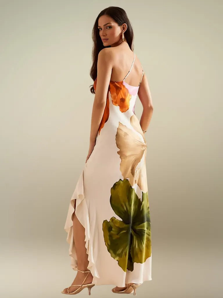 FLORÉLIA ASYMMETRISKT SATIN MAXIKLÄNNING