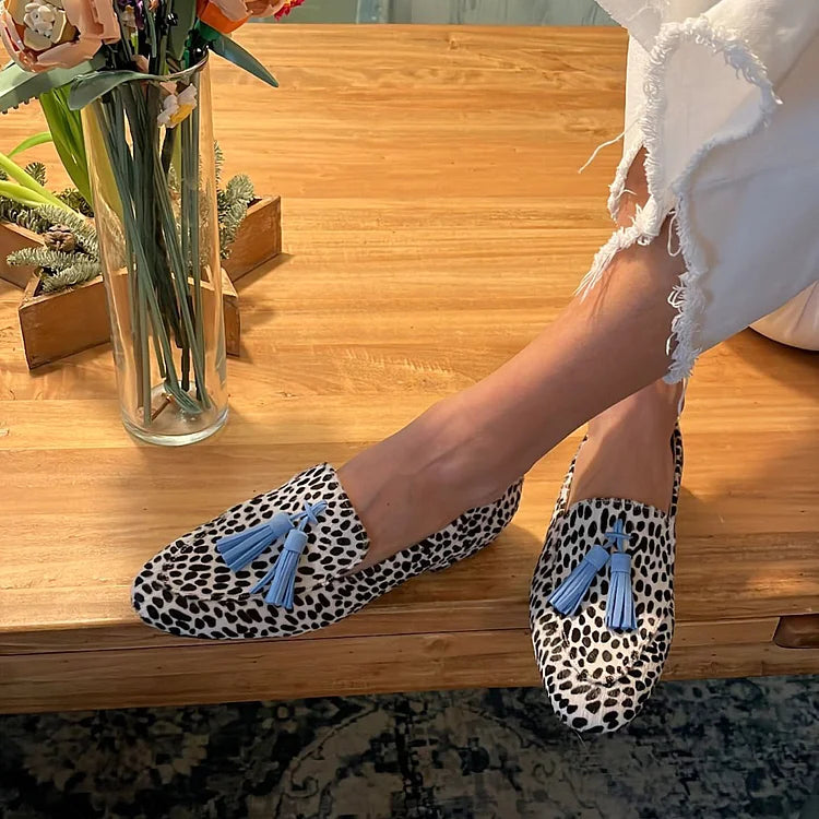 CHRISTEL | AVSLAPPNADE TRENDIGA LOAFERS MED PRICKAR