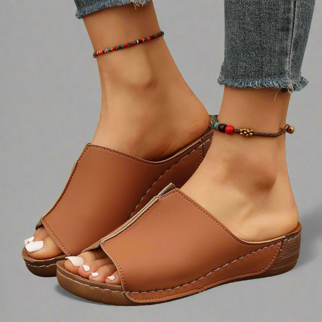 Clemensia | Handgjorda kilsandaler i premiummaterial