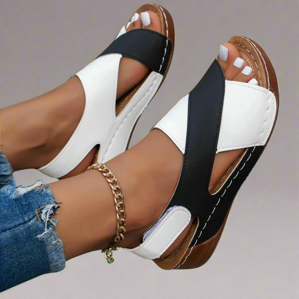 Alwine | Elegant Wedge Hälskor av Premium Material