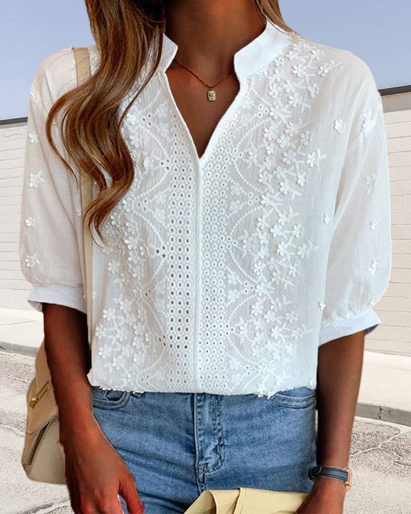 Daphne | Broderad V-Ringad Blus