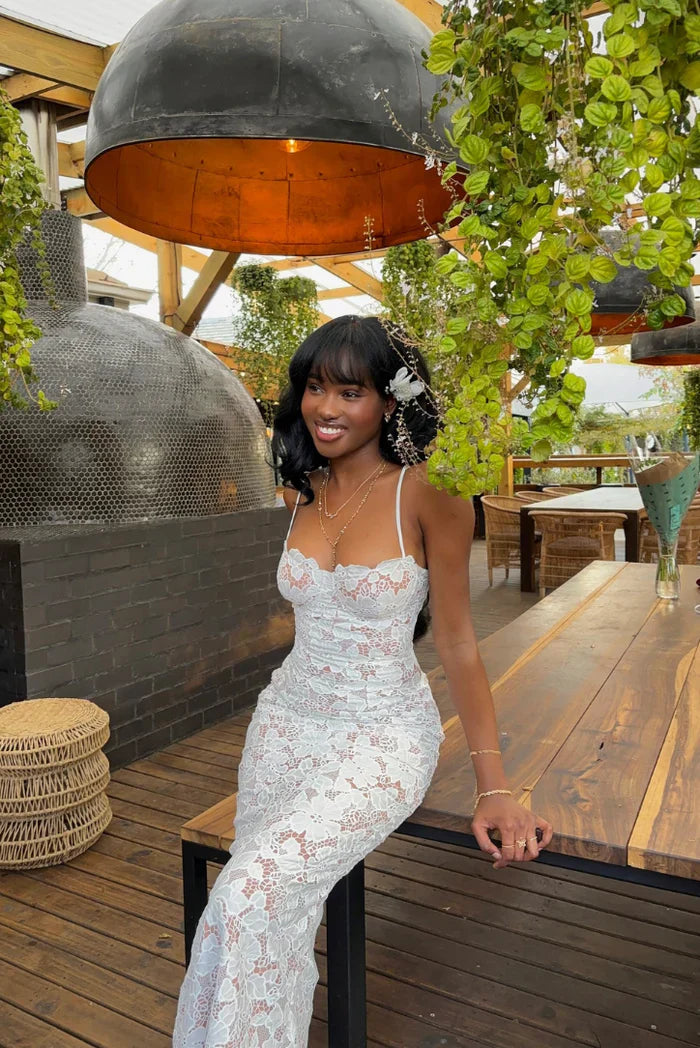 Polly | Spets Maxi Klänning