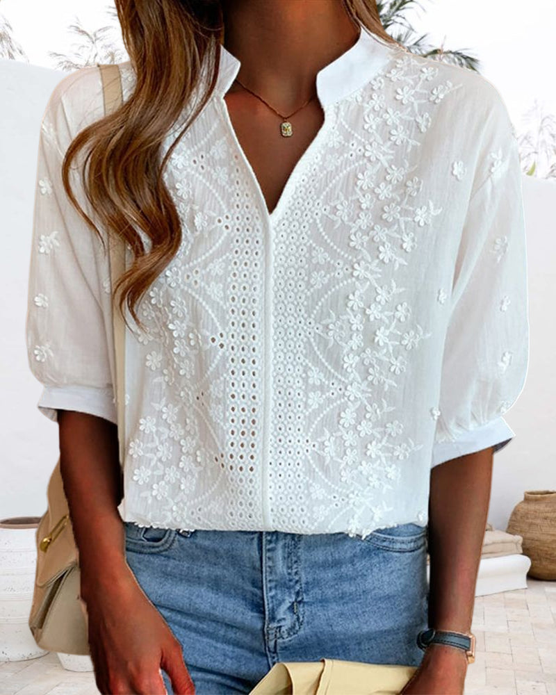 Daphne | Broderad V-Ringad Blus