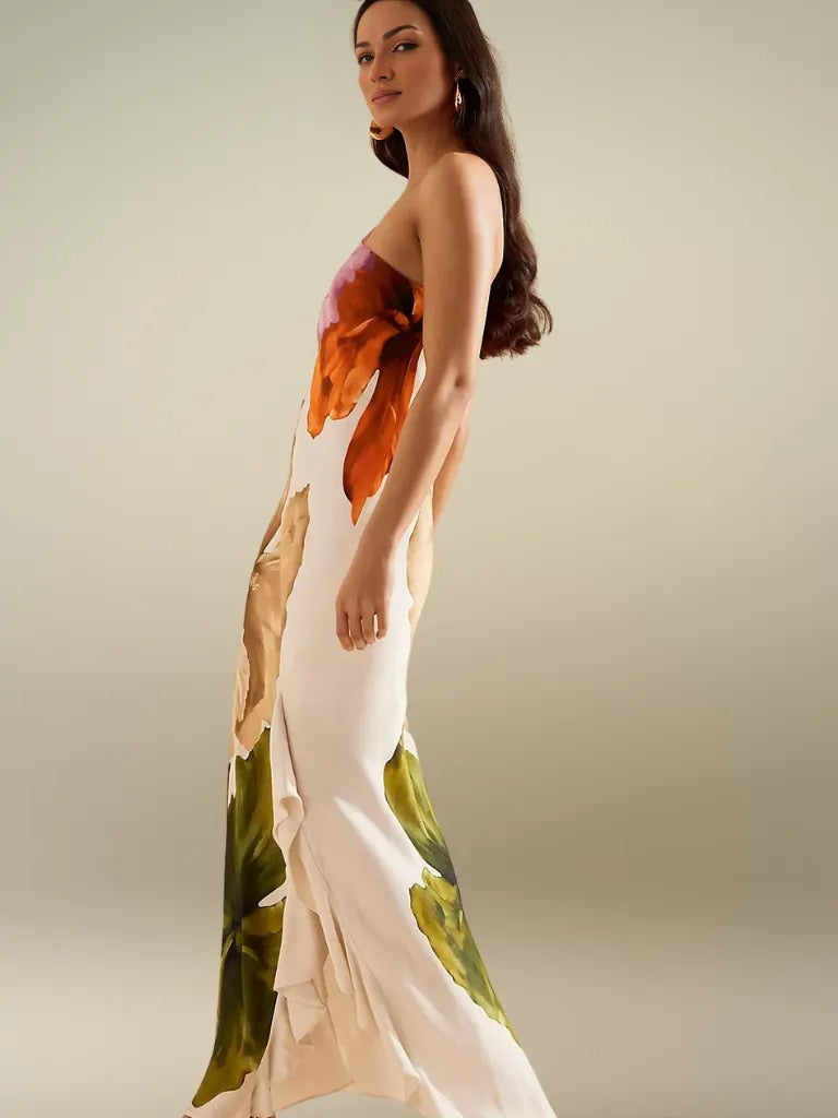 FLORÉLIA ASYMMETRISKT SATIN MAXIKLÄNNING