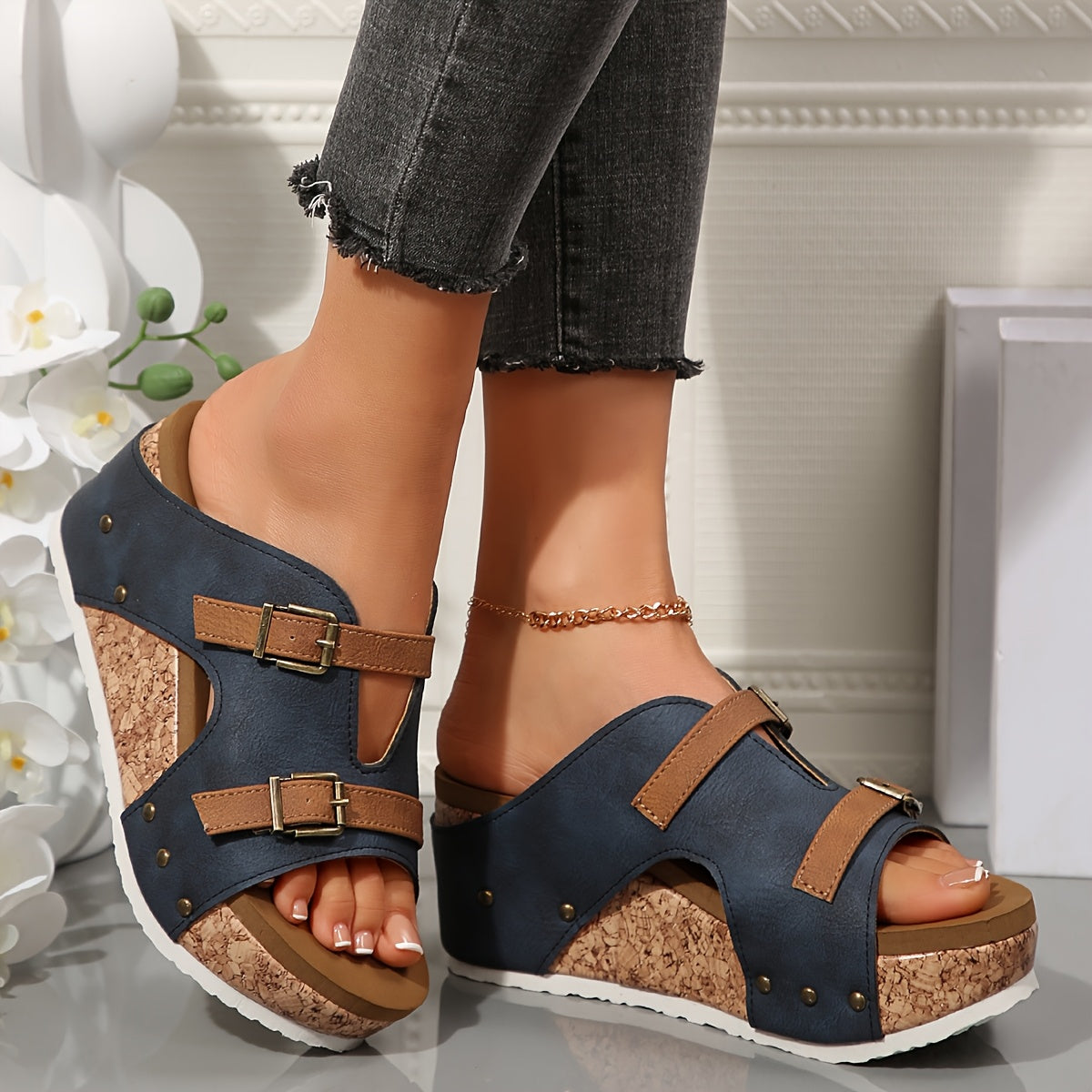 Harbor Buckle Comfort Heel Support Sandaler