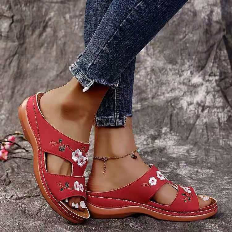 Floria | Ortopediska Slip-In Sandaler med Broderad Design och Dämpad Sula