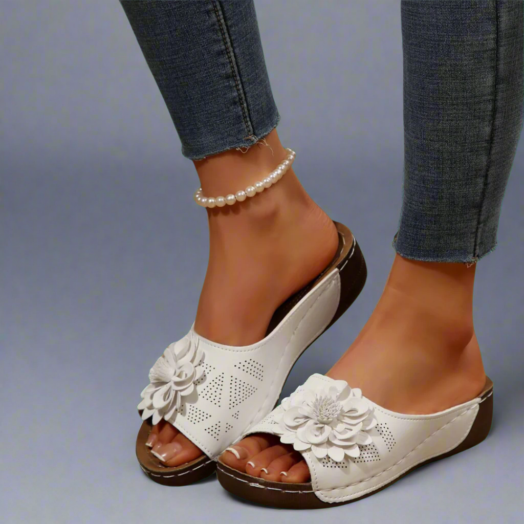 Jolanda | Eleganta ortopediska sandaler med blommotiv