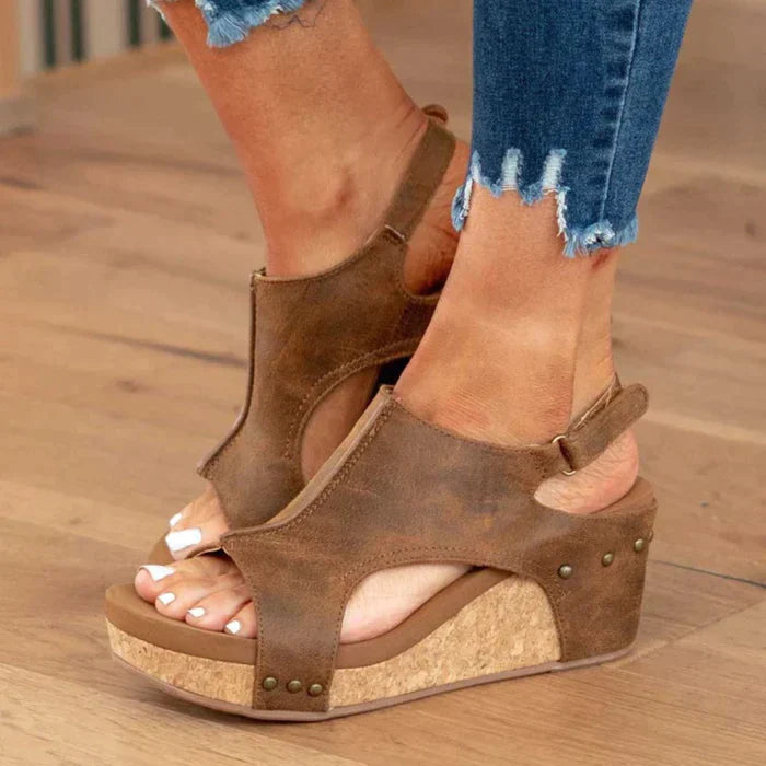 Pauline Laurent | Eleganta Vintage Läder Sandaler