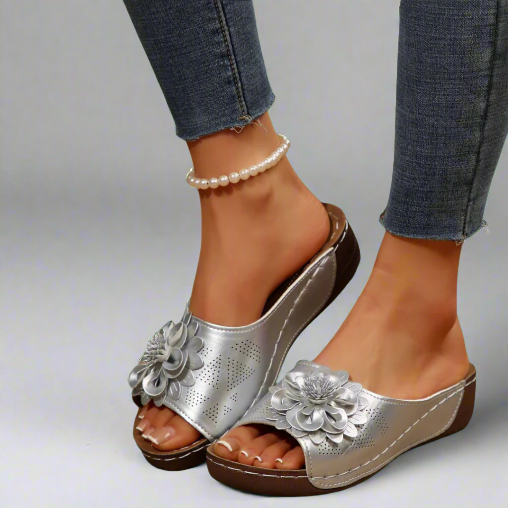 Jolanda | Eleganta ortopediska sandaler med blommotiv