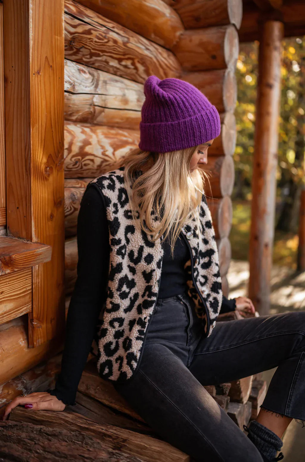 ASTRID | Leopardstickad väst