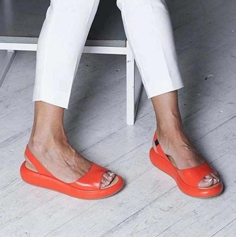 Amara - Elegant Justerbara Sandaler