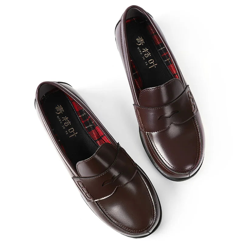 Japanskinspirerade loafers för dam – Slip-on pumps med låg blockklack och rund tå