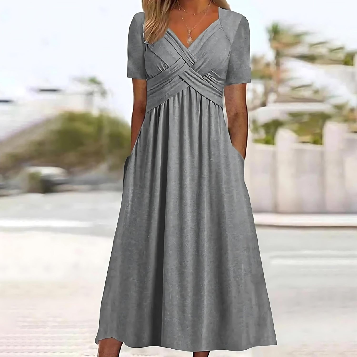 Elisa  | Elegant midi-klänning med smickrande magkontroll