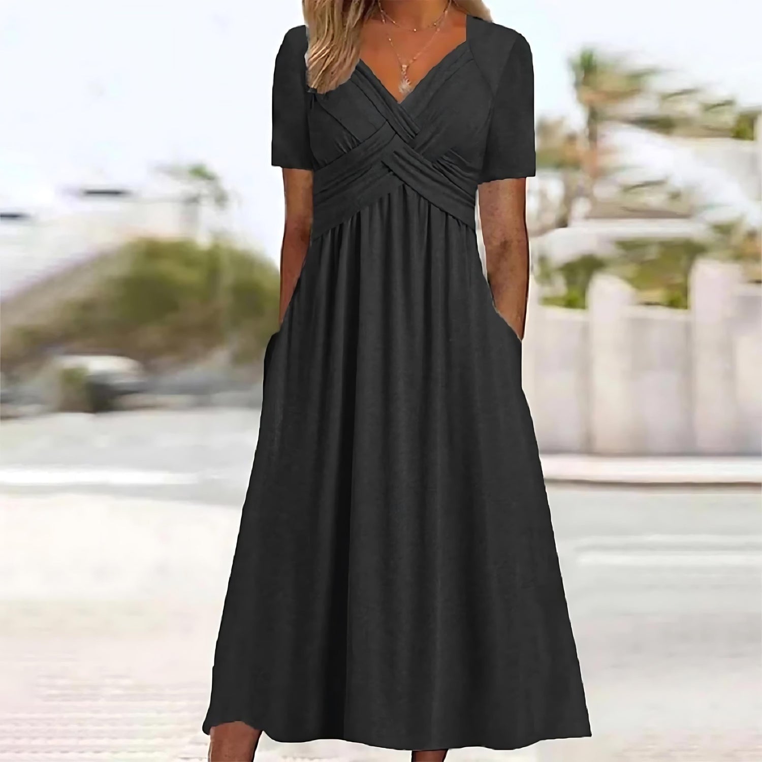 Elisa  | Elegant midi-klänning med smickrande magkontroll