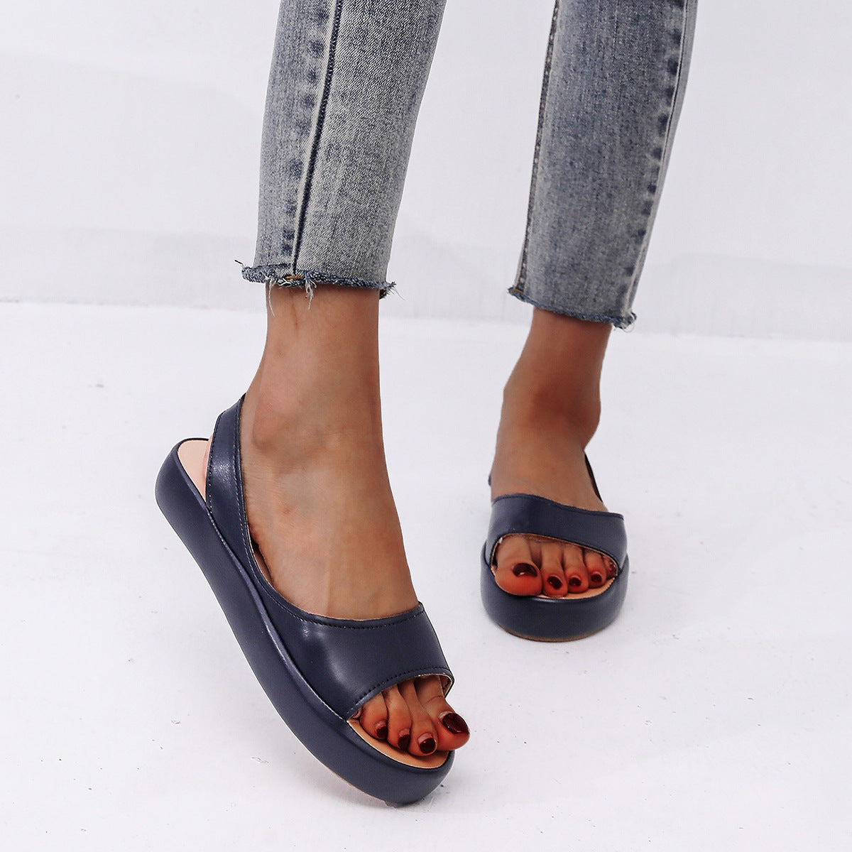 Amara - Elegant Justerbara Sandaler