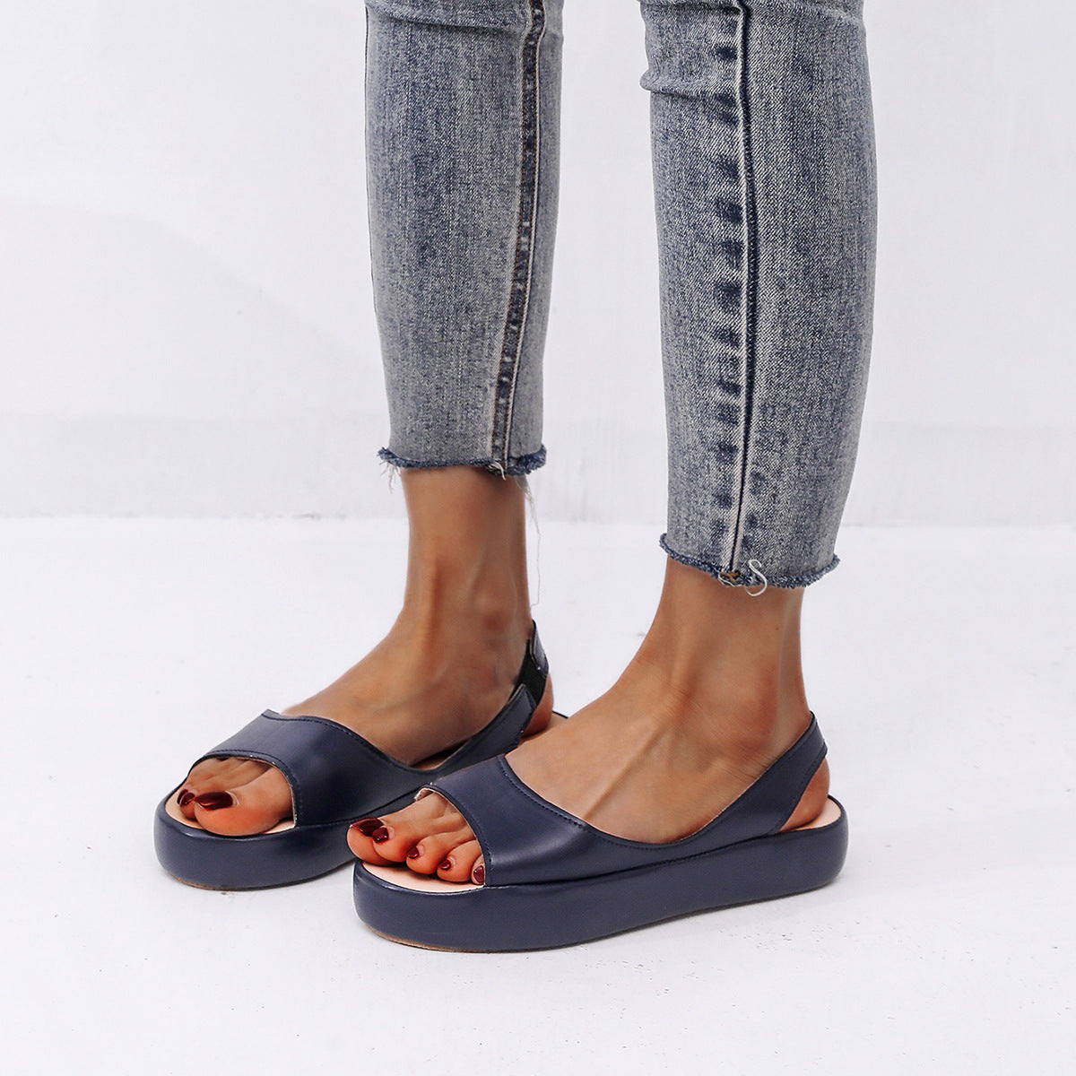Amara - Elegant Justerbara Sandaler