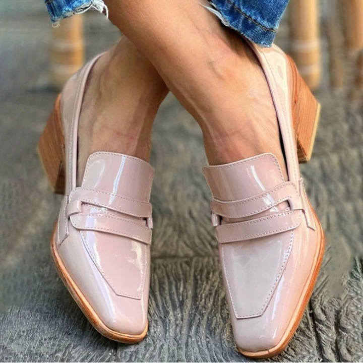 Olga - Ljusrosa loafers i läder