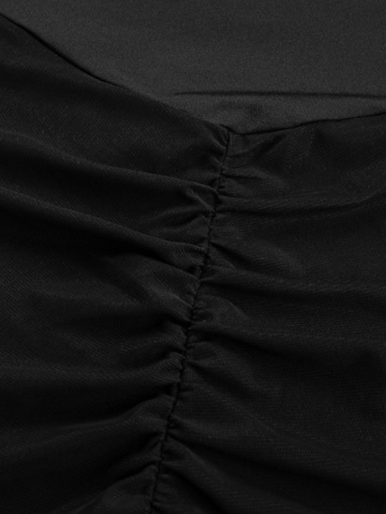 ELEGANT OFF-SHOULDER MAXIKLÄNNING