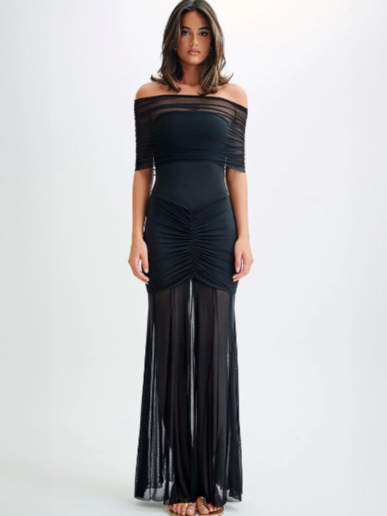 ELEGANT OFF-SHOULDER MAXIKLÄNNING