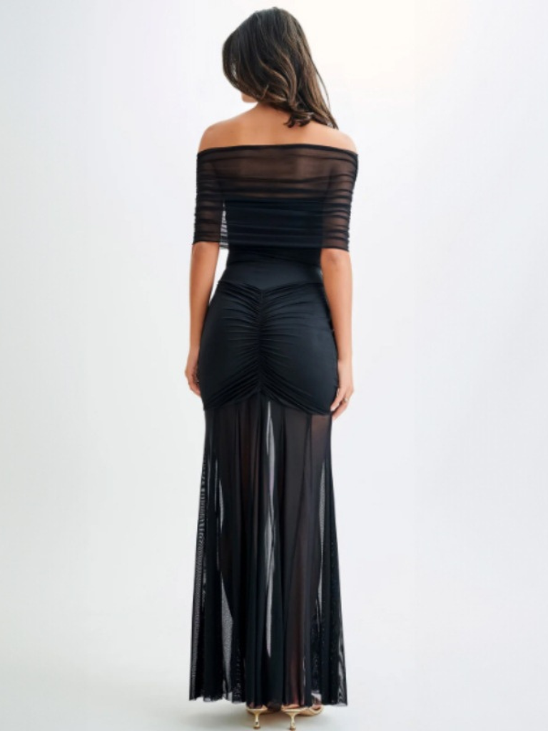 ELEGANT OFF-SHOULDER MAXIKLÄNNING