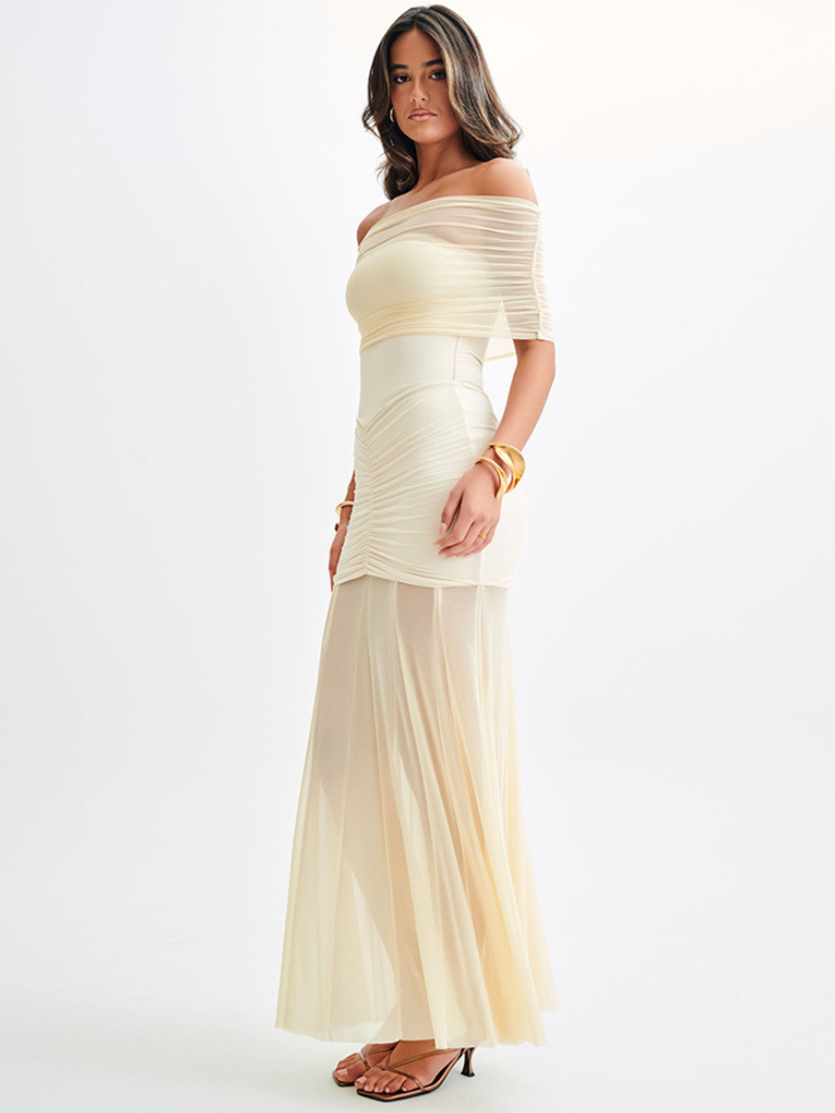 ELEGANT OFF-SHOULDER MAXIKLÄNNING