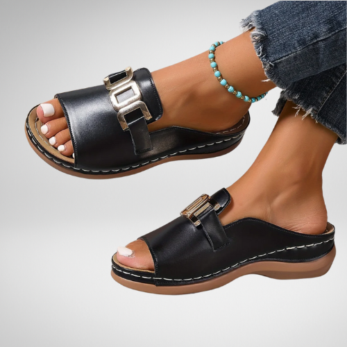 Vivienne | Bekväma Spännesandaler