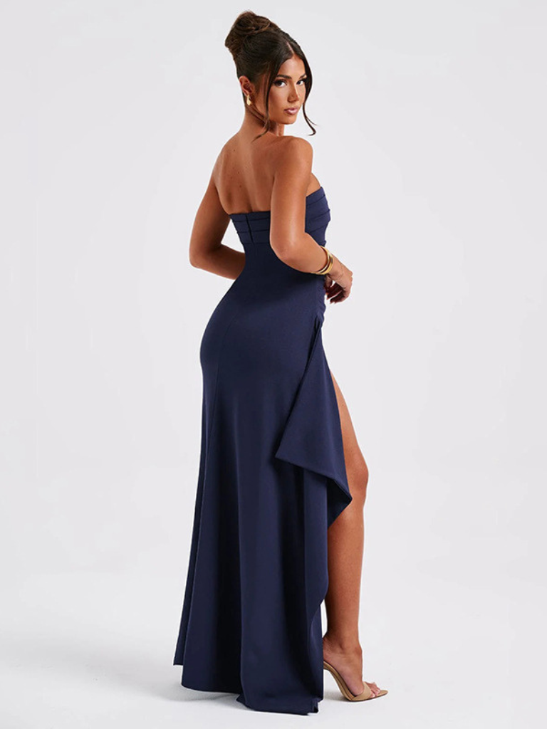 ELARA STRAPLESS KVÄLLSKLÄNNING