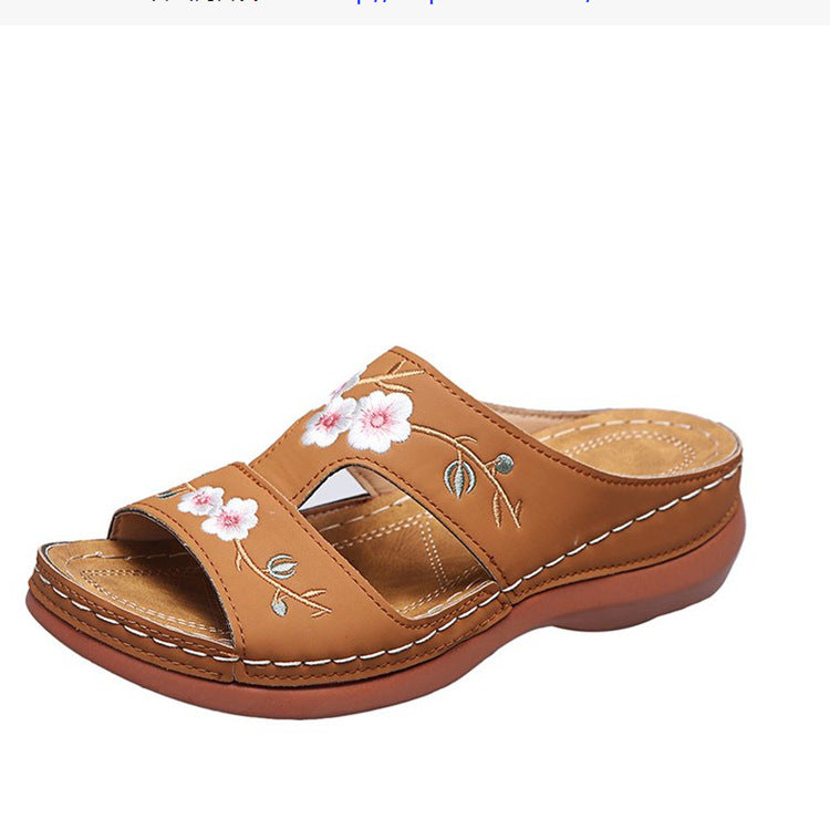 Floria | Ortopediska Slip-In Sandaler med Broderad Design och Dämpad Sula