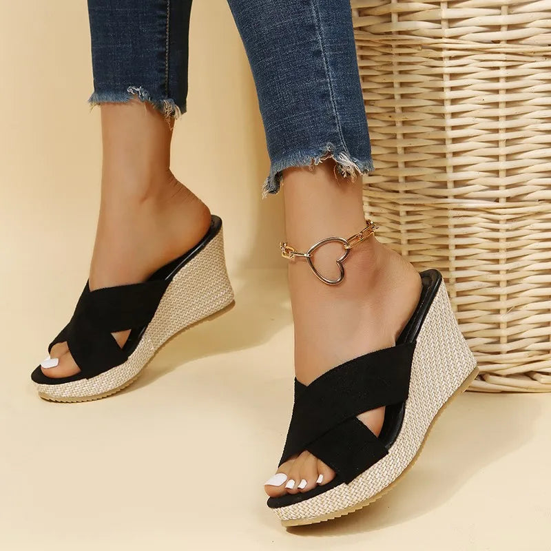 Jewel - Chic Wedge Sandaler