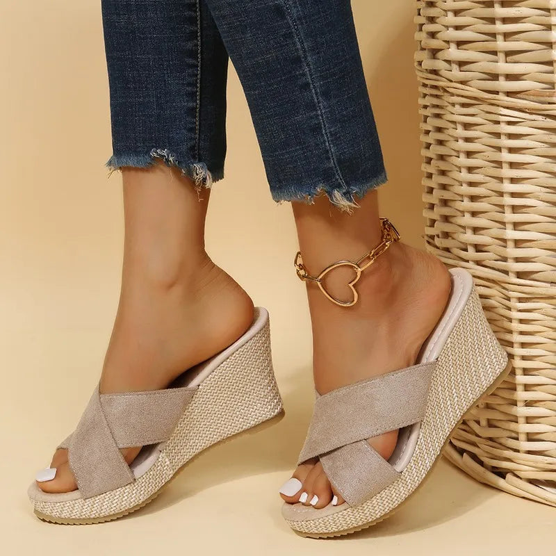 Jewel - Chic Wedge Sandaler