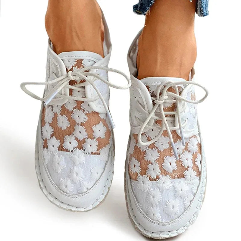 Kelly | Ortopediska Broderade Skor
