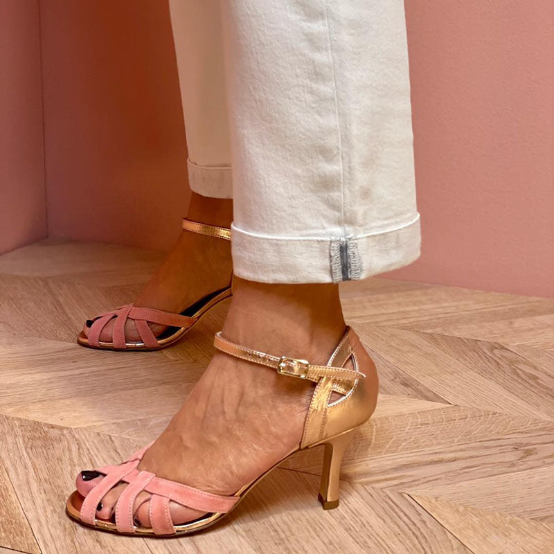 Vita - Eleganta peep toe klackar