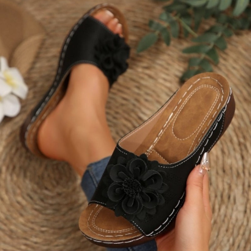 Elora | Ortopediska Blommiga Slip-In Sandaler