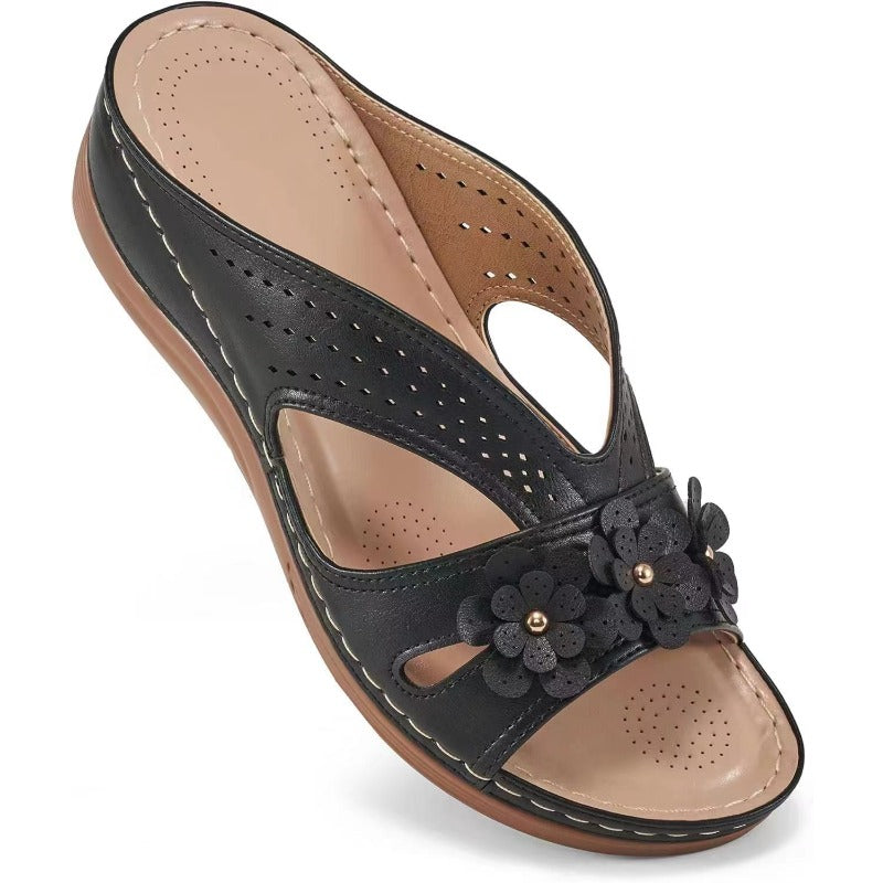 Florina | Ortopediska Sandaler med Blomdetaljer och Lufthål för Komfort