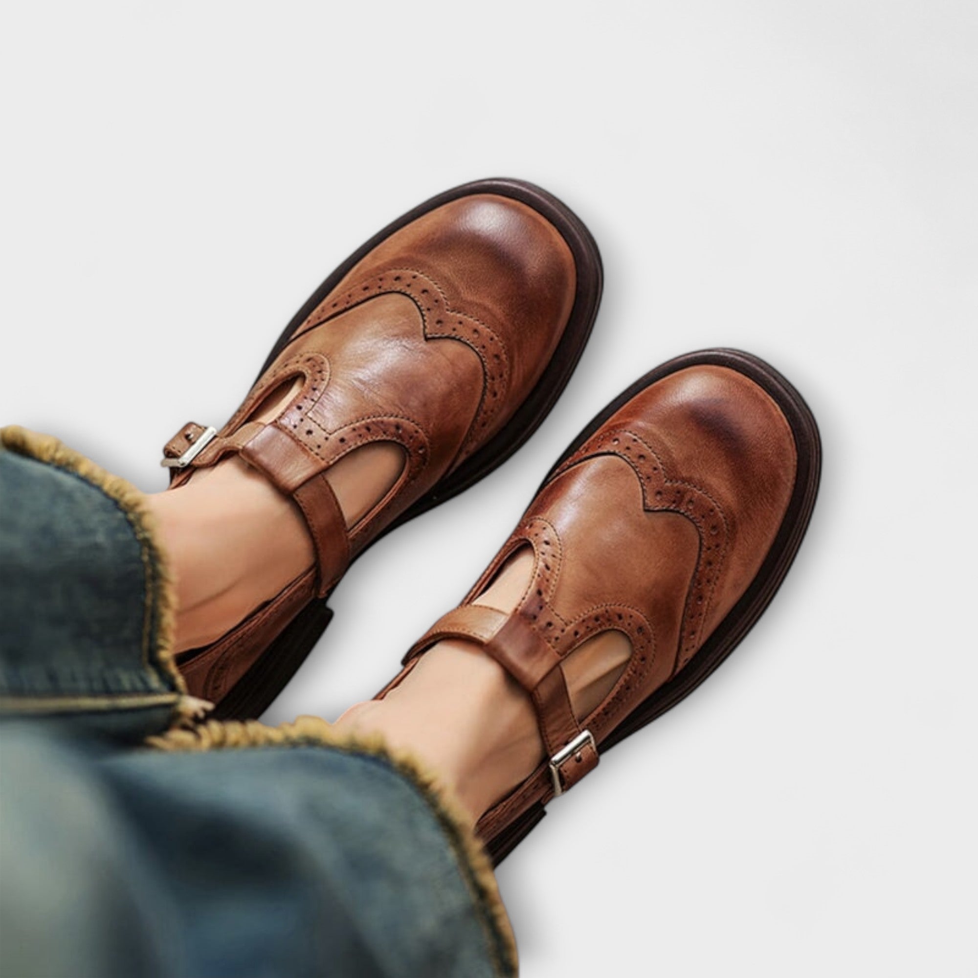 Velda | Eleganta Mary Janes i läder